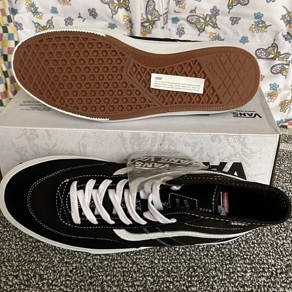 Vans WMNS Crockett High
Black/White
VN0A5JIGY28
Sneakers - Picture 6 of 16